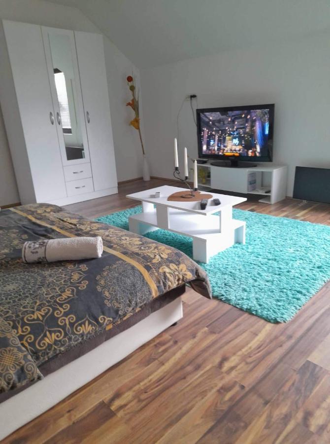 Stan Na Dan Gornji Milanovac-Centar-Nova Gradnja Apartment ภายนอก รูปภาพ