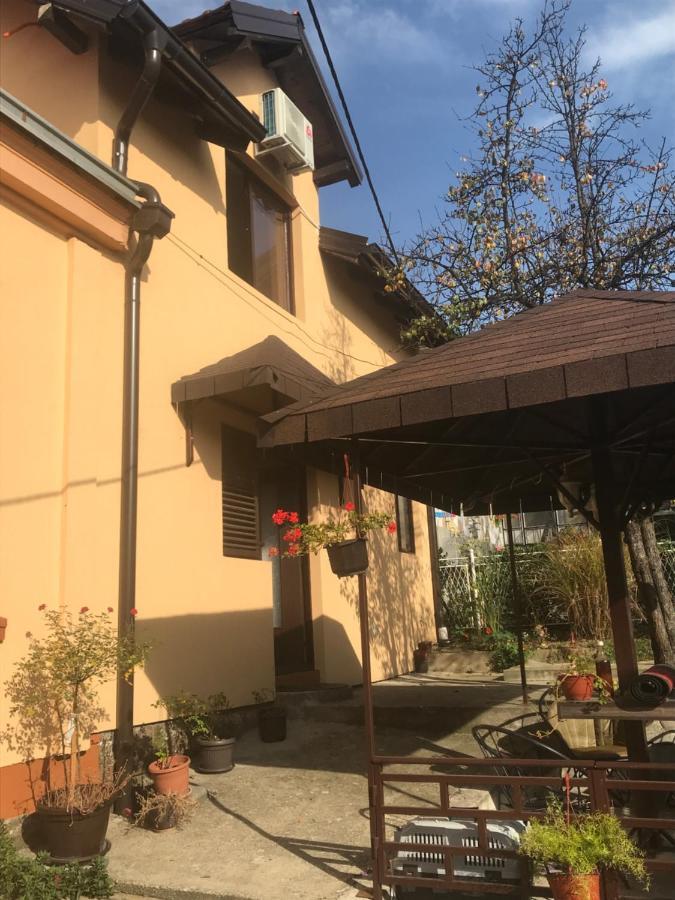 Stan Na Dan Gornji Milanovac-Centar-Nova Gradnja Apartment ภายนอก รูปภาพ